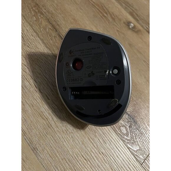 Genuine Logitech Cordless Trackman FX T-RA17, Mouse Only - Picture 5 of 6